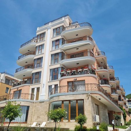 Fenix Apart Complex Sveti Vlas Exterior photo