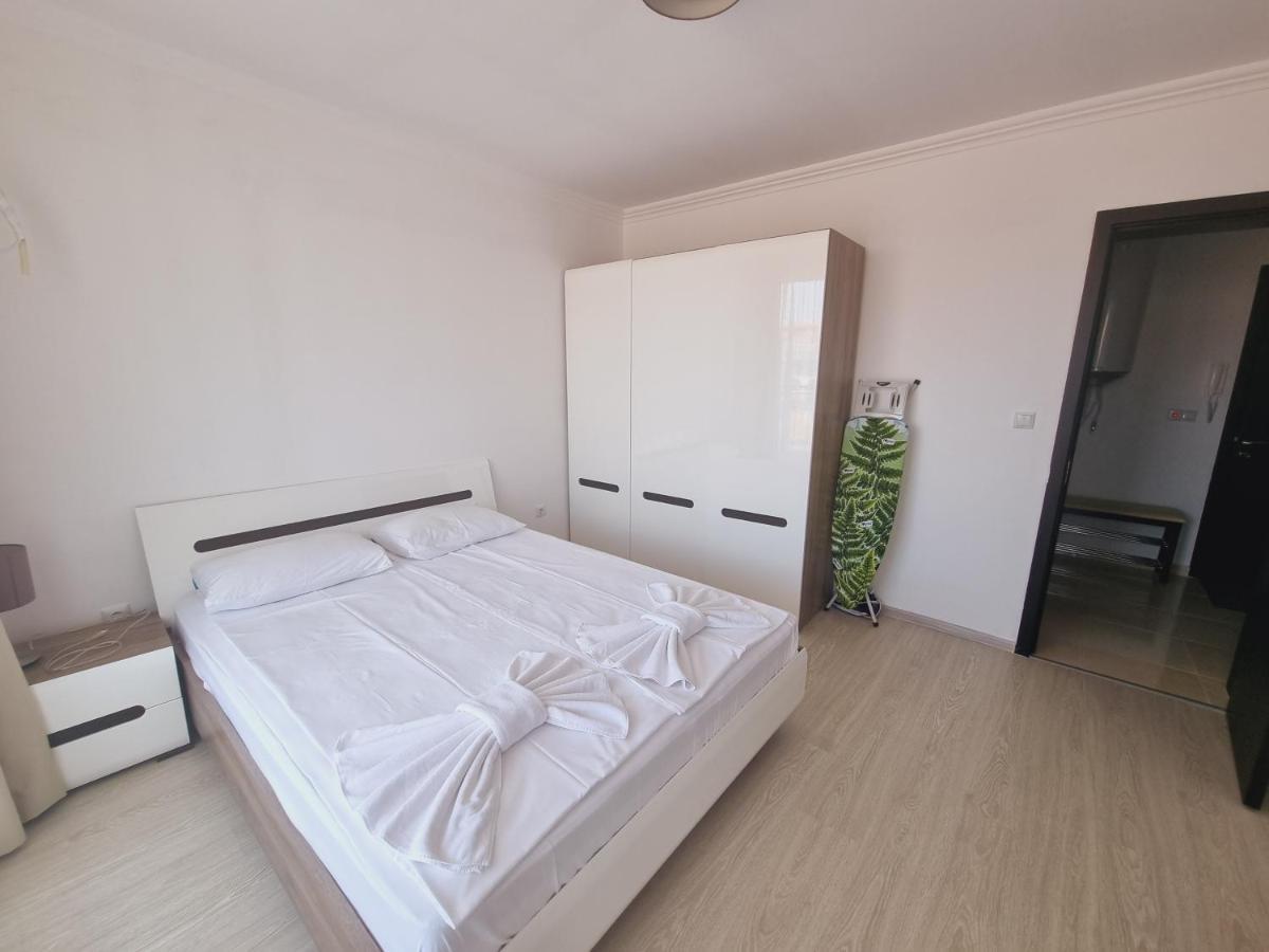 Fenix Apart Complex Sveti Vlas Exterior photo